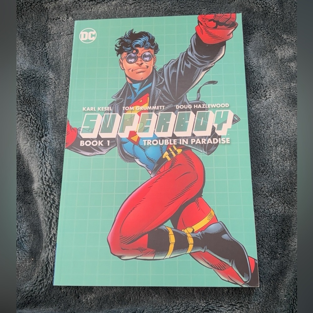 Superboy Book 1 :Trouble In Paradise